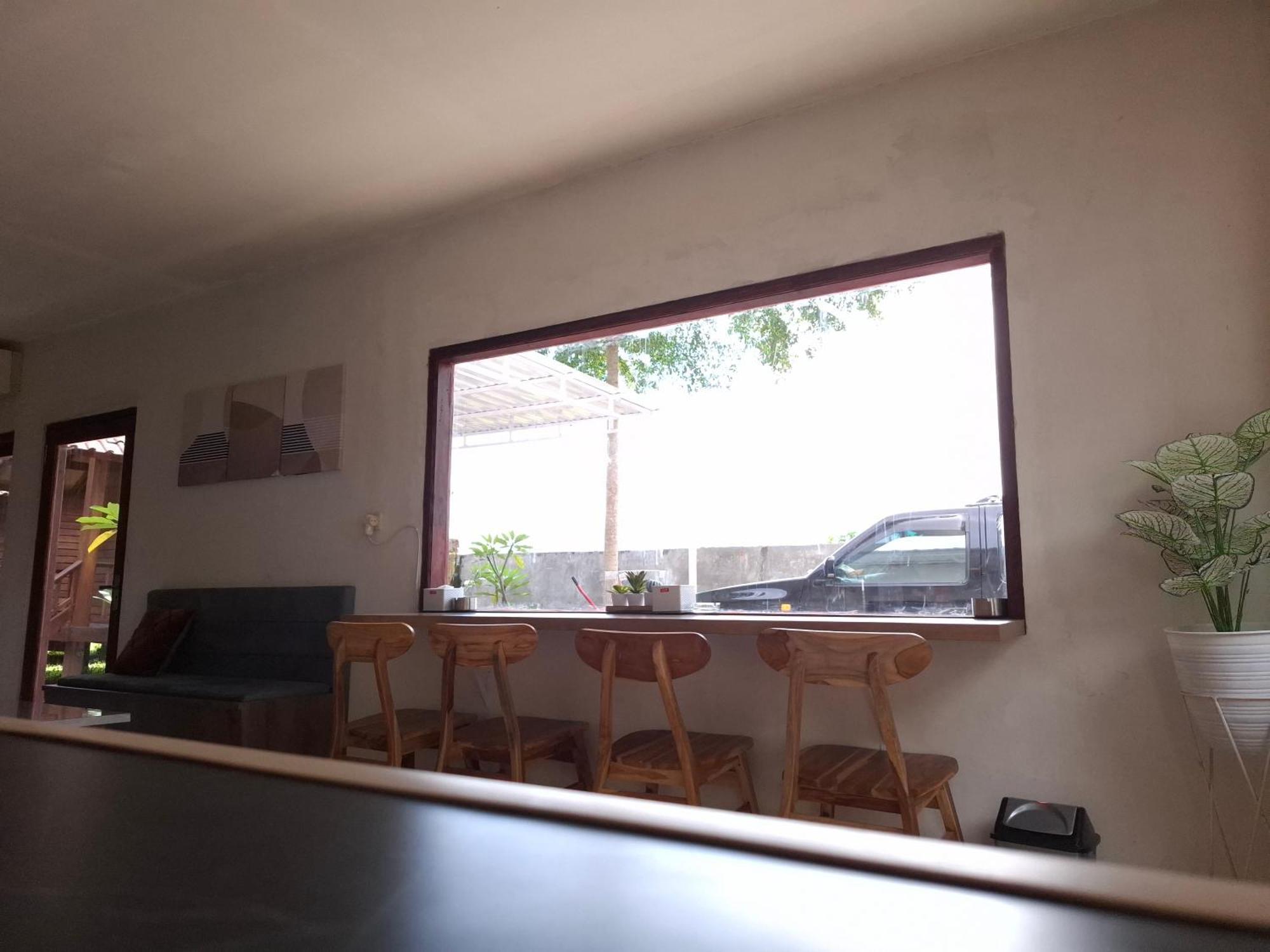 Mayeka Transit Hostel Bandara Internasional Lombok Praya Luaran gambar